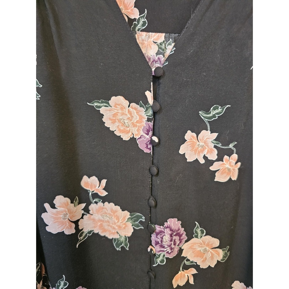 Torrid Harper Blouse Size 1 Black With Pink/Purple Floral 3/4 Sleeve Button Up - Picture 6 of 8
